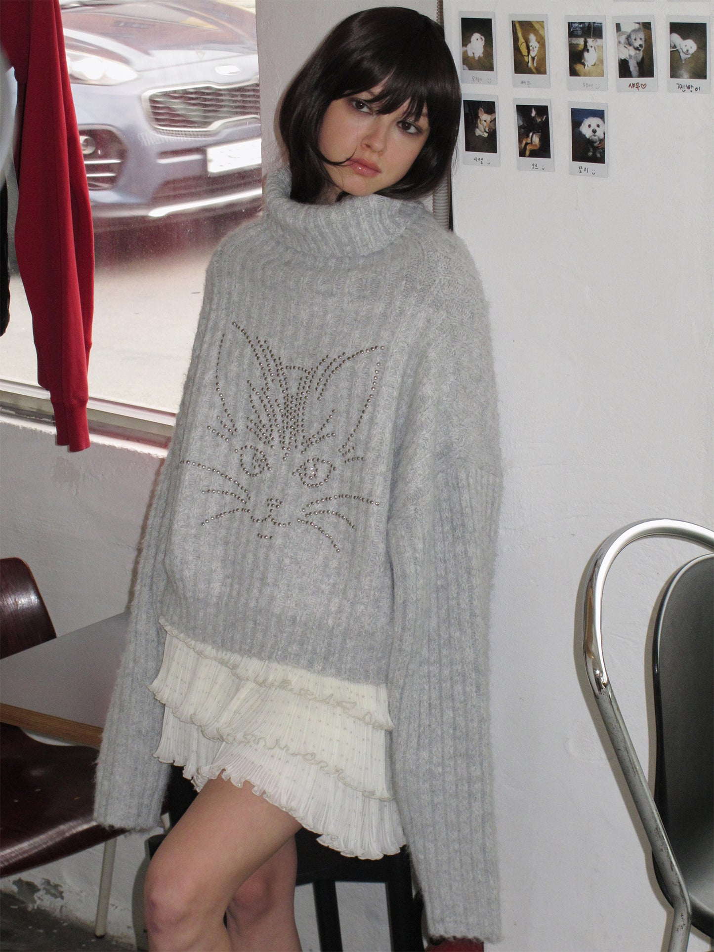 [S0030]Rhinestone-decorated Kitten, Gray Turtleneck Sweater