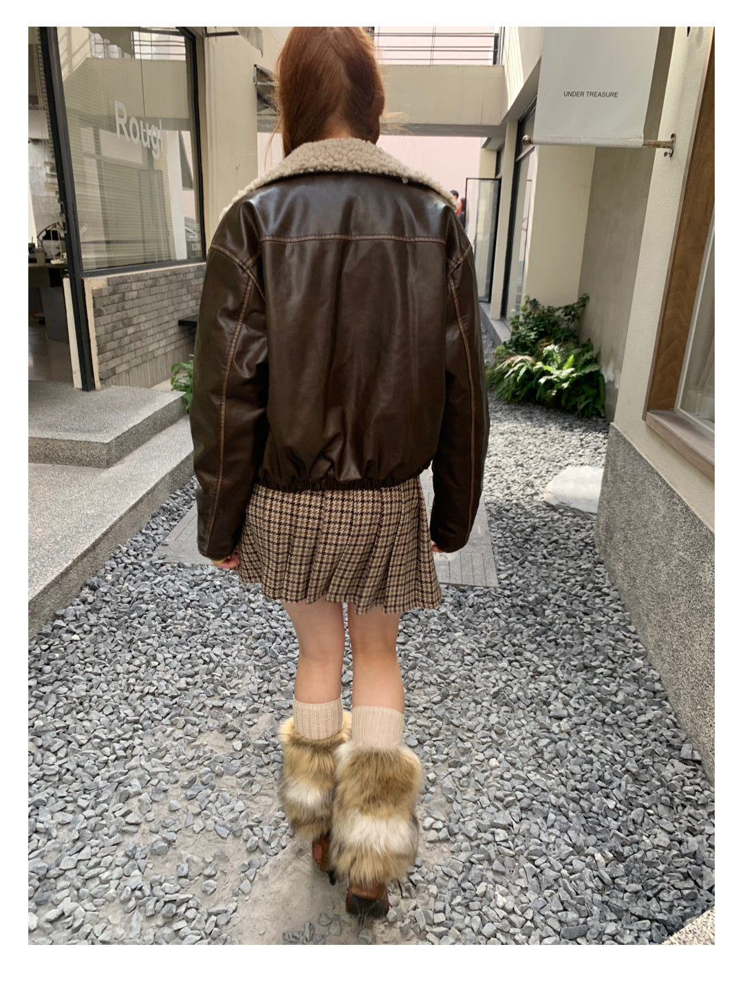 Vintage fur collar little leather jacket